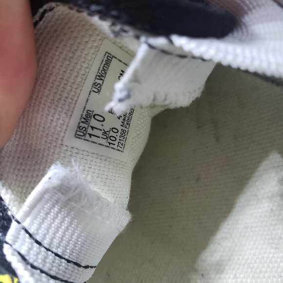 NWOT VANS - Picture 3 of 3